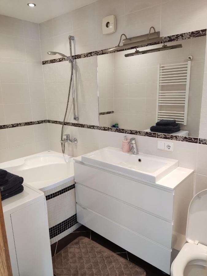 Nikoletos Apartamentai Panevezys Ngoại thất bức ảnh